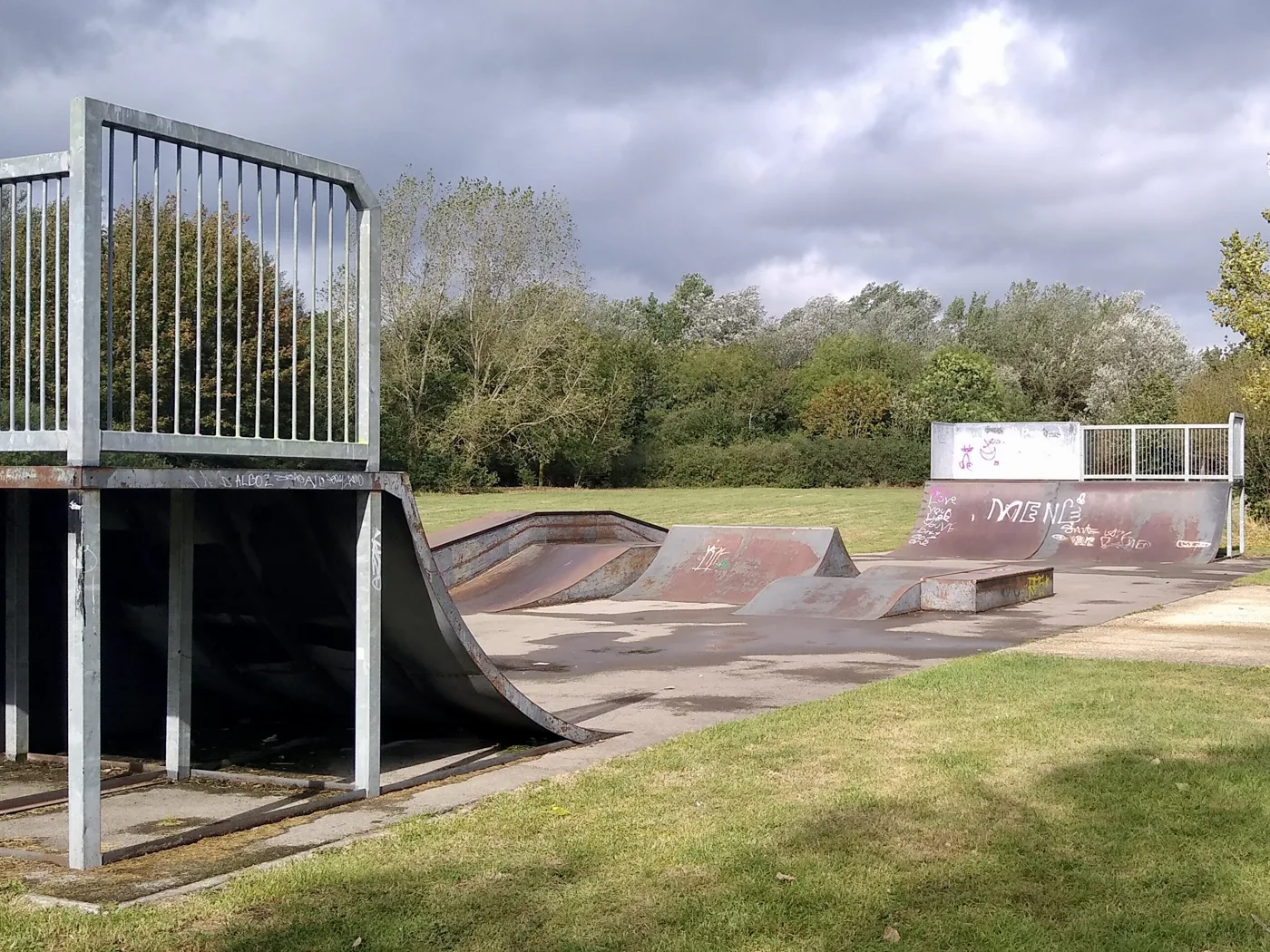 A metal-ramp skatepark at Crabtree Park in Camberley, about 15 miles west of Cobham. This is not Cobham's, but it is the type Cobham had: its own metal park dated from 2007 and has been replaced with spray concrete